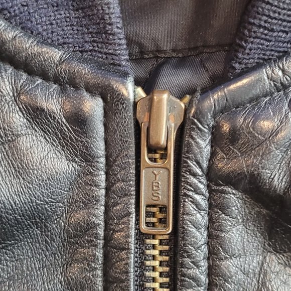 Vintage Men's 'Weekends' Black Genuine Leather Bomber Jacket - Picture 7 of 13